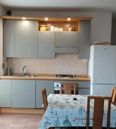 Luminoso Tra I Rami Del Di Como, Apartament *