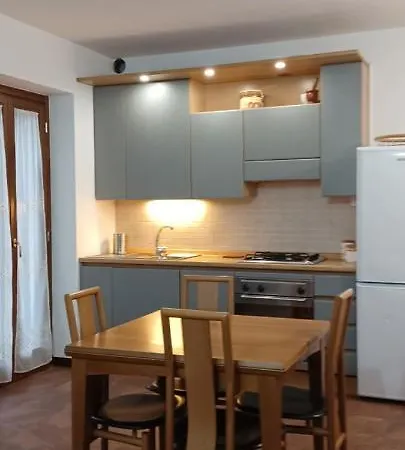 Luminoso Tra I Rami Del Di Como, Apartamento Sormano