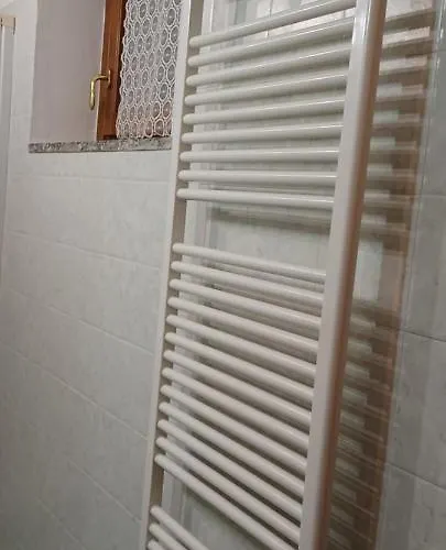 Luminoso Tra I Rami Del Di Como, Sormano