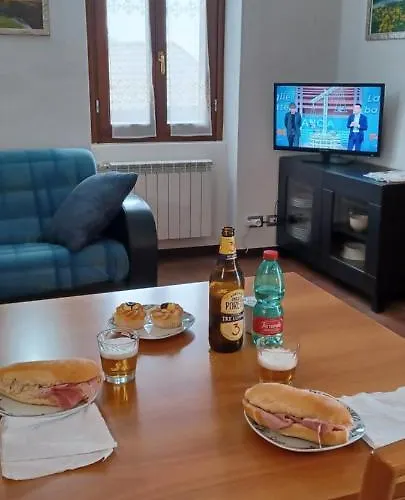 Luminoso Tra I Rami Del Di Como, Appartamento Sormano