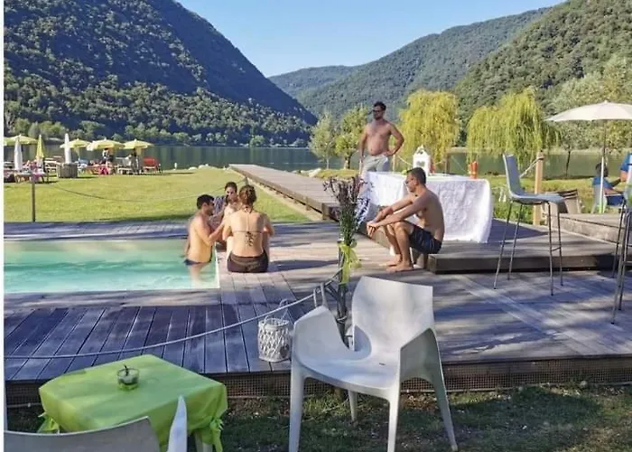 Luminoso Tra I Rami Del Di Como, Appartamento *