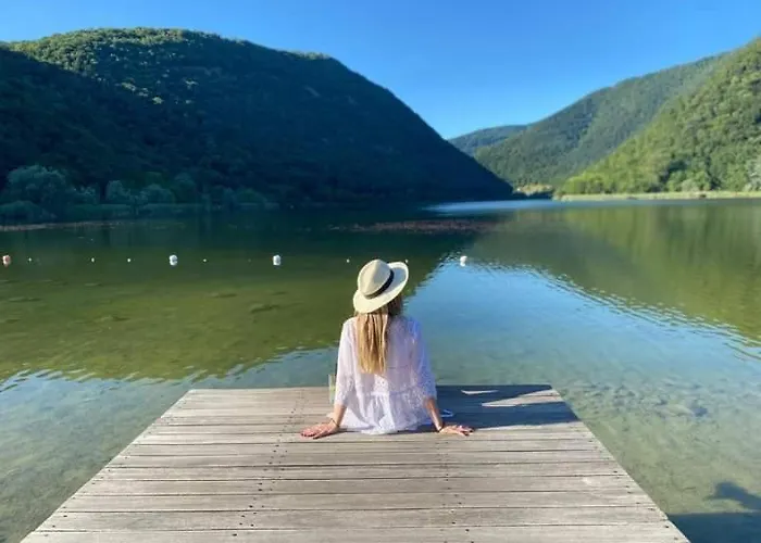 Luminoso Tra I Rami Del Di Como, * Sormano