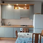 Luminoso Tra I Rami Del Di Como, Appartement *