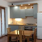Luminoso Tra I Rami Del Di Como, Appartement Sormano