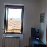 Luminoso Tra I Rami Del Di Como, *