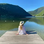 Luminoso Tra I Rami Del Di Como, * Sormano