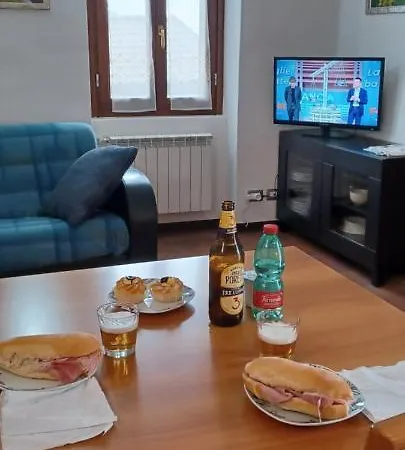 Luminoso Tra I Rami Del Di Como, Apartmán Sormano