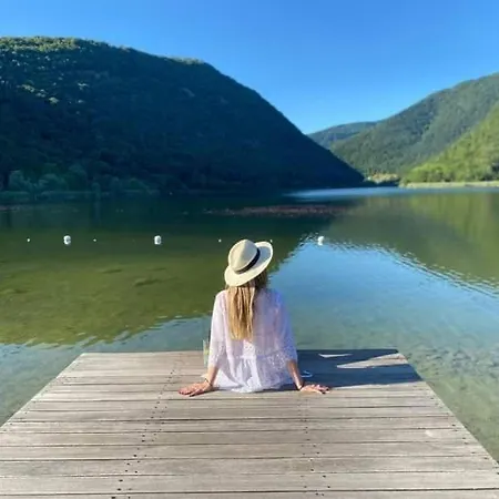 Luminoso Tra I Rami Del Di Como, * Sormano